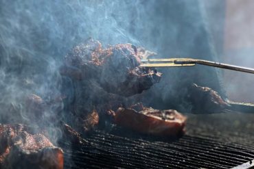Comparatif des meilleurs barbecues sans fumée 2020 - Avis & tarifs